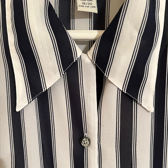 Kathryn Deene New York Deep Navy and White Blouse/Tunic - Picture 3 of 5